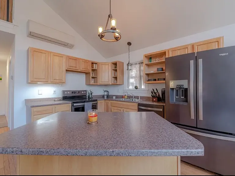 45 Lakeview Dr — Photo 6