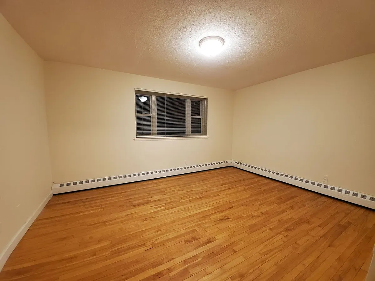 Building Photo - 63 Parkman St #1A
