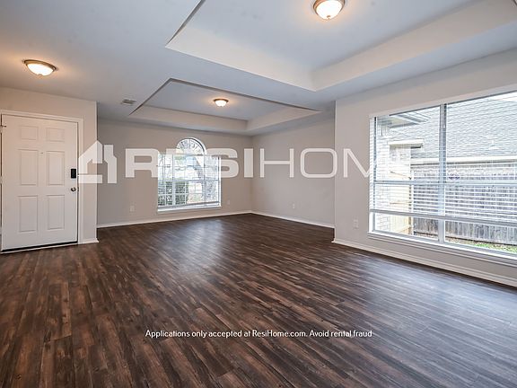 4th image of 1038 Westover Dr