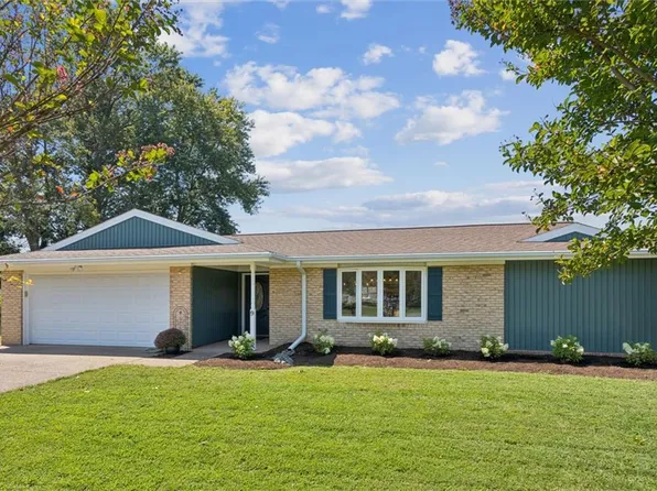 9 Hopkins Ct, Poquoson, VA 23662