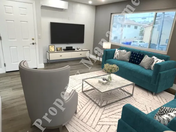 1872 Diamond St, San Diego, CA 92109