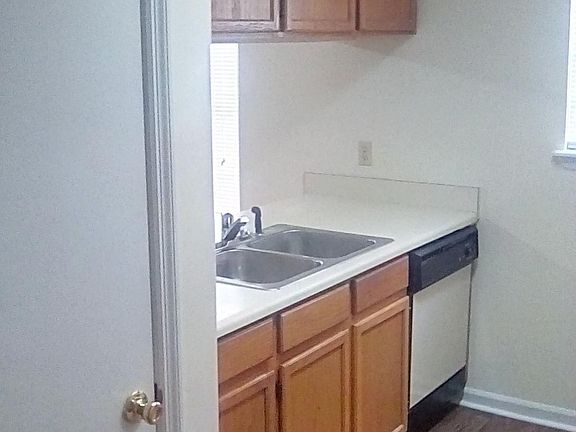 5th image of 2852 Gulfwind Dr N