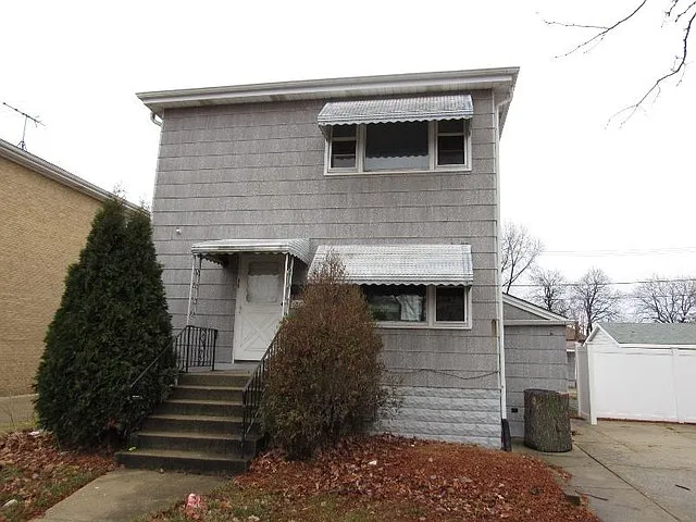 1215 N 16th Ave APT 1 photo 1