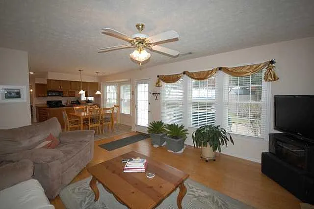 4080 Fastnet Ln — Photo 7