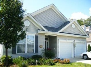 520 Country Club Dr, Galloway, NJ 08205