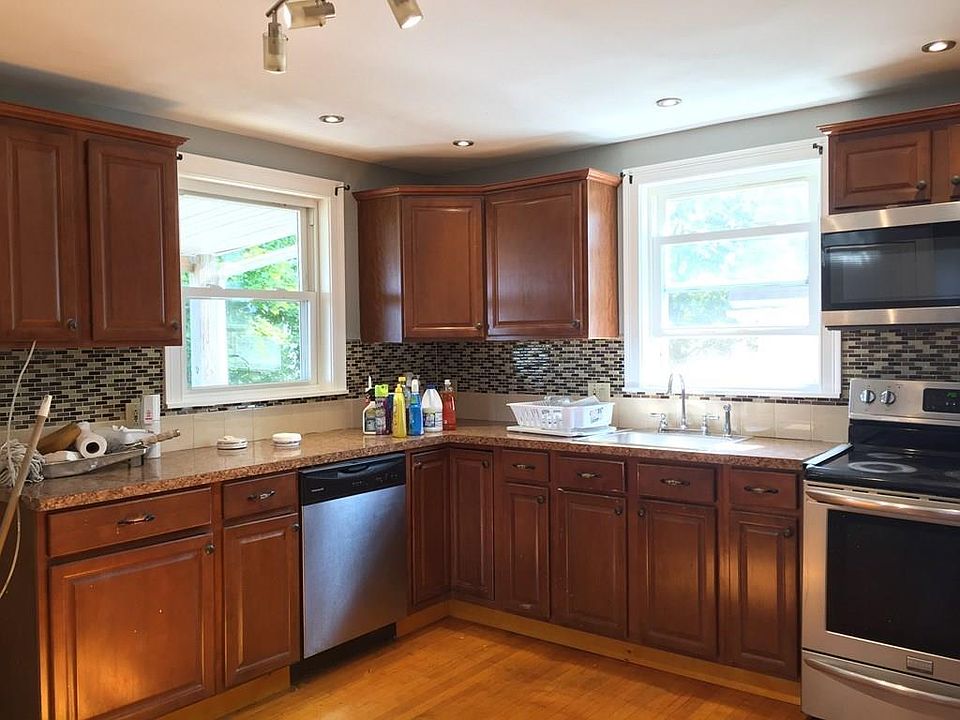 2nd image of 66 Allen Ave