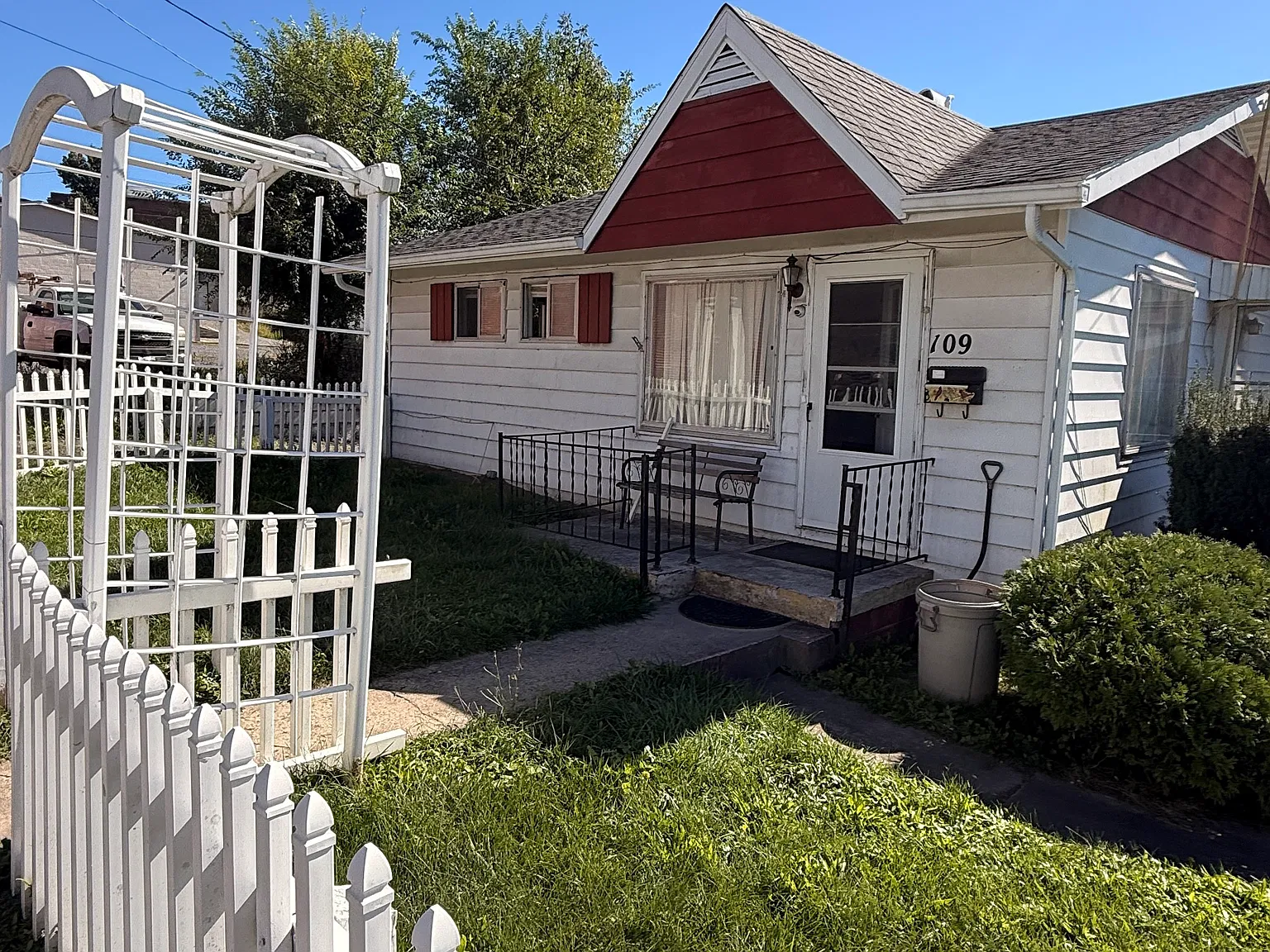2 bed, 675 sqft, $880 — Photo 1