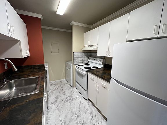 5th image of 14040 Juanita Dr NE APT C