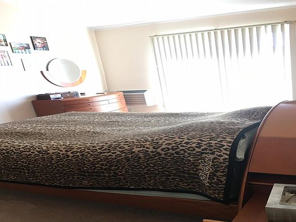 5th image of 7266 Royce Pl #180