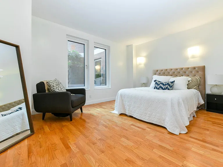 492 Beacon St #13 — Photo 13