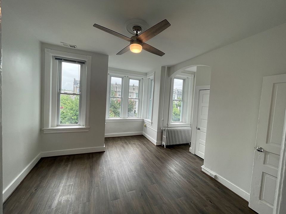 1st image of 1332 E St NE #1