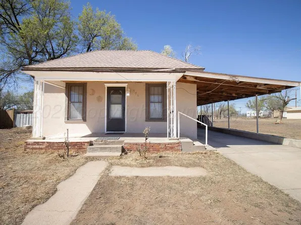 506 Olive Ave, Dalhart, TX 79022