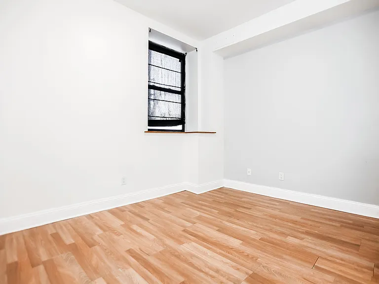 7211 S Yates Blvd #1B — Photo 7