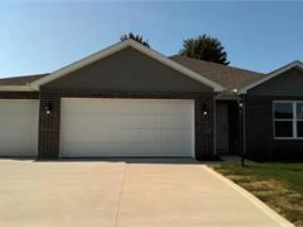 1300 Greenbrier Blvd, Warsaw, IN 46582