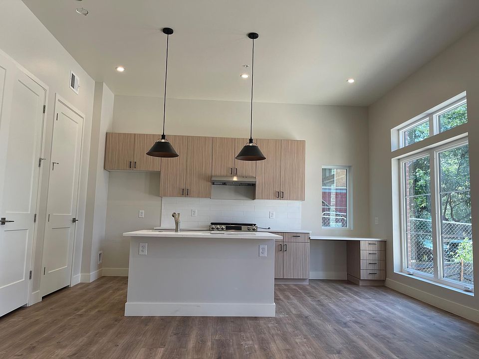 1st image of 70 S Pearl St #207