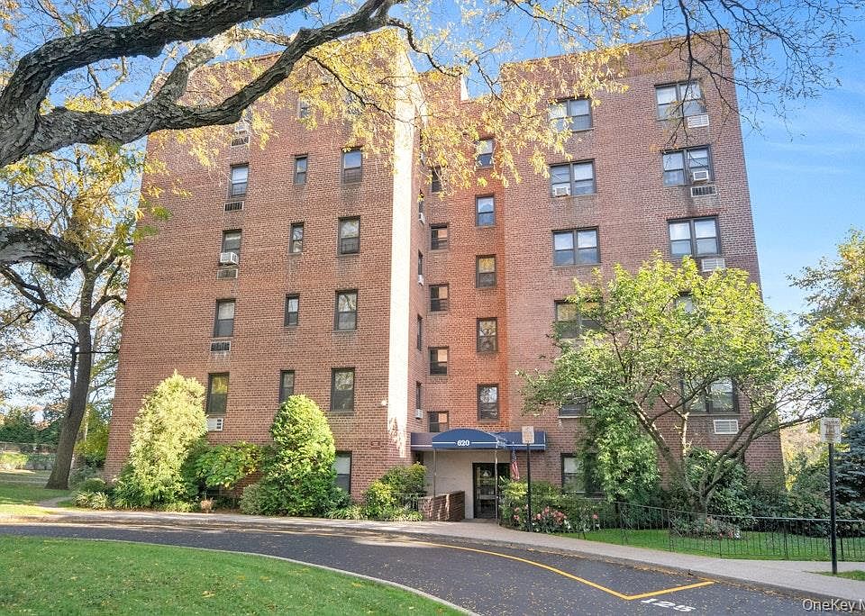 1st image of 620 Pelham Road #6G