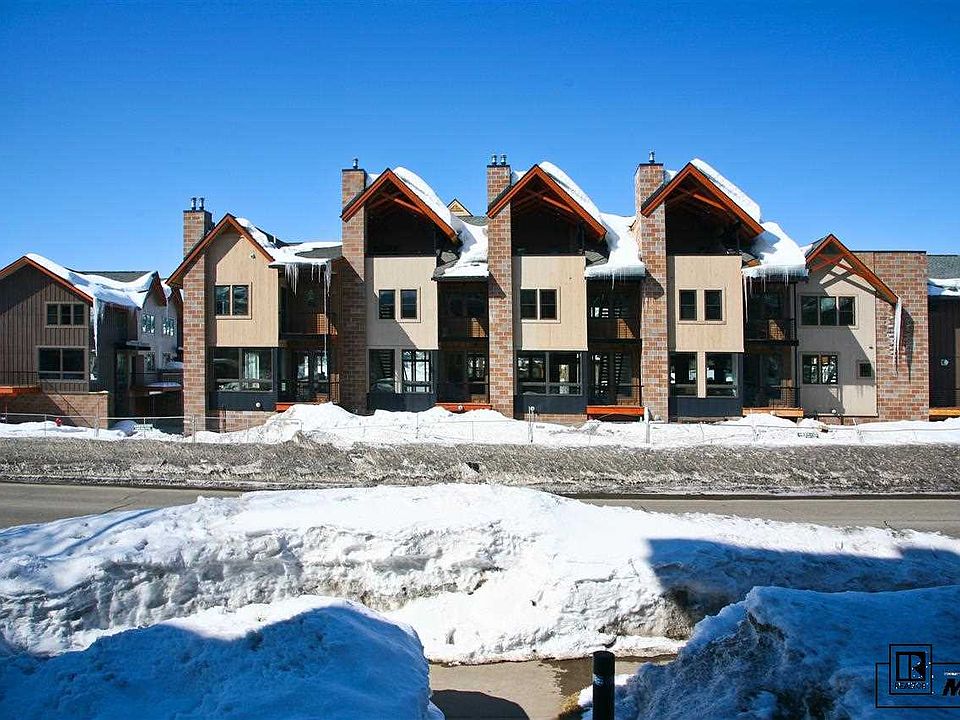 1st image of 2894 Blackhawk Ct