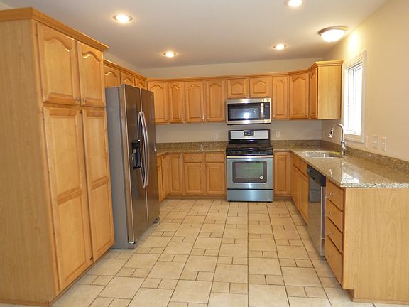 4th image of 12505 U S Grant Ct
