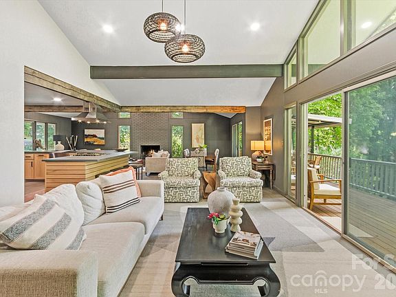 5th image of 651 Glen Cannon Dr