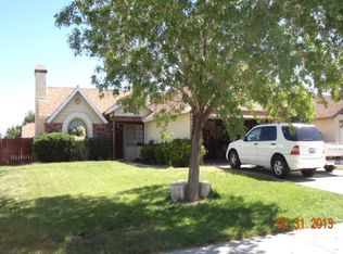 4217 Saddleback Rd, Palmdale, CA 93552