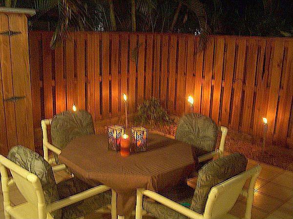 Private Courtyard!