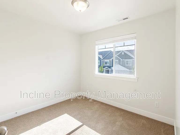 4863 W Spire Way — Photo 13