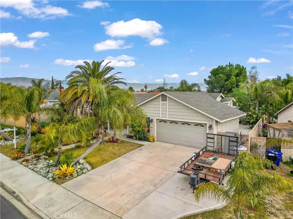 1088 W Granada St, Bloomington, CA 92316