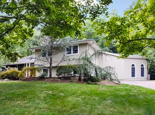 70 Venus Dr, Closter, NJ 07624