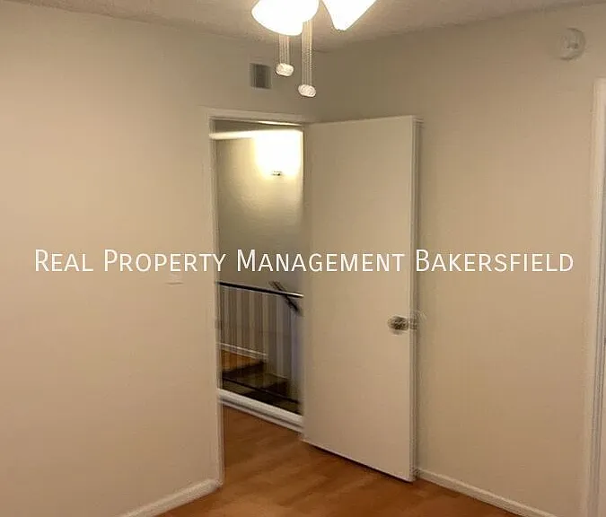 2403 Olive St #2403 — Photo 33