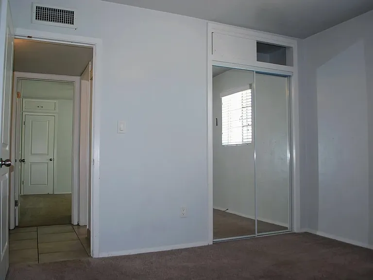 2743 N Tyndall Ave — Photo 15