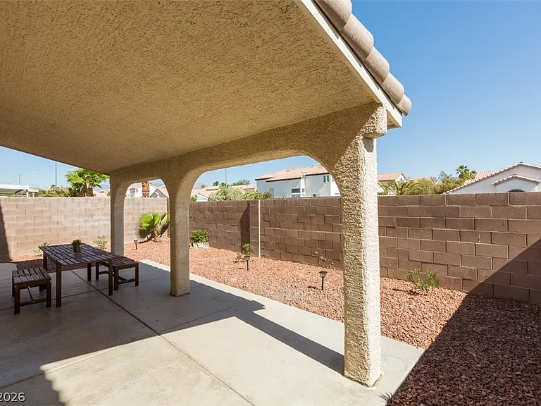 7886 Blue Brook Dr — Photo 29