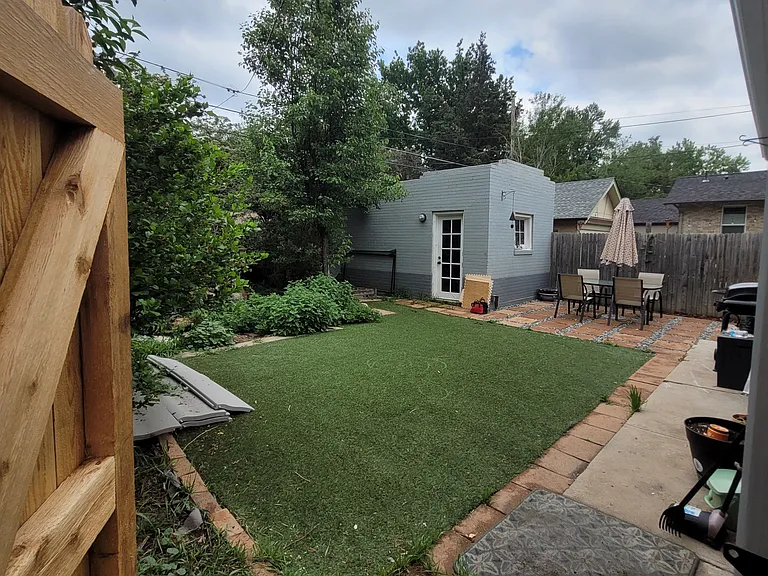 2364 Clermont St — Photo 20