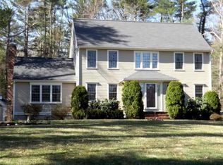 47 Old Powder House Rd, Lakeville, MA 02347