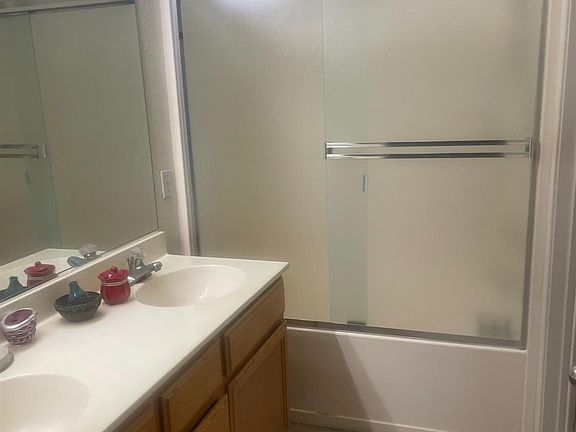 5th image of 2339 Nisperos St