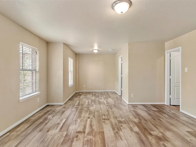 3611 Robwood Ct — Photo 11