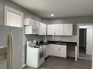 227 S Washington Ave #1, Kankakee, IL 60901