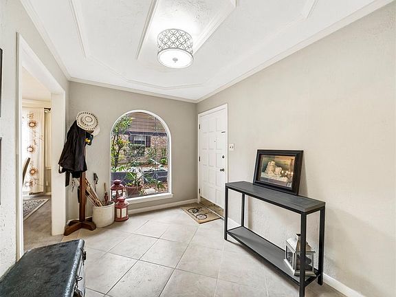 5th image of 5818 Spanish Oak Dr