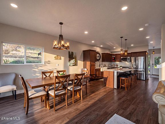 4th image of 455 S Prestige Ct