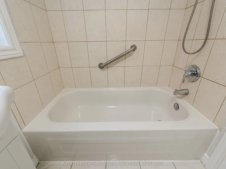 157 William St #1 — Photo 18