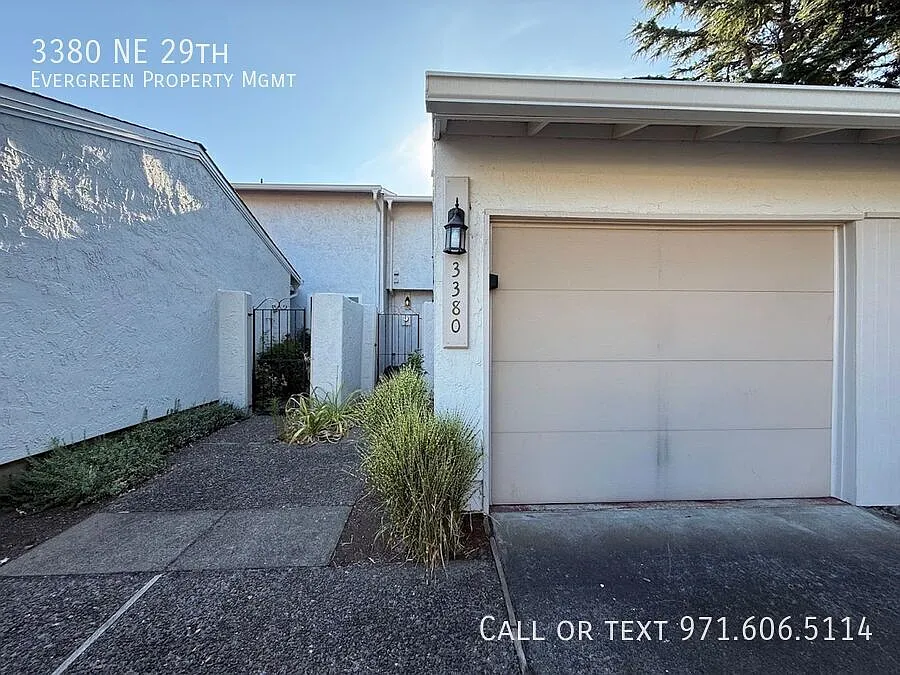 3380 NE 29th St