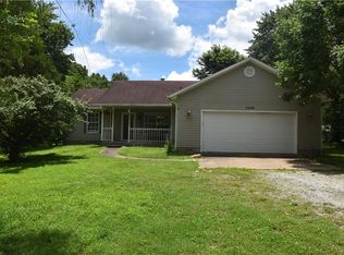 5235 E Huntsville Rd, Fayetteville, AR 72701
