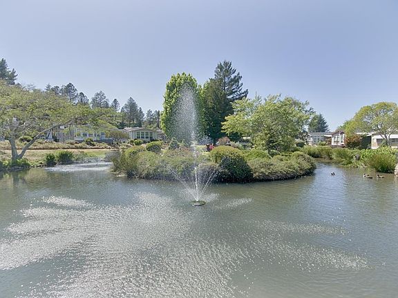 2nd image of 444 Whispering Pines Dr Space 121