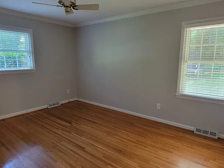 1318 Beechdale Dr — Photo 14