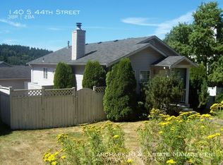 140 44th St, Bellingham, WA 98229