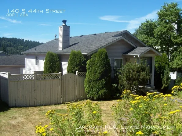 140 44th St, Bellingham, WA 98229