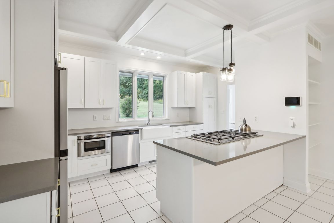 Forestview Ln-022.jpg