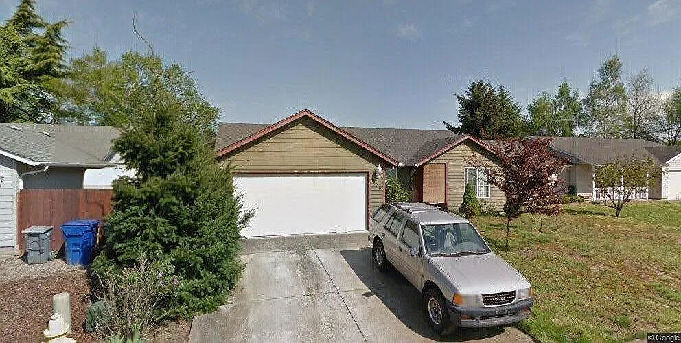 566 Katey Ct NE — Photo 1