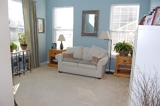 3rd image of 12938 Parterre Pl