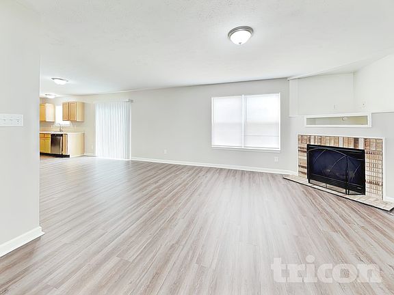2nd image of 1356 Blue Ridge Ln