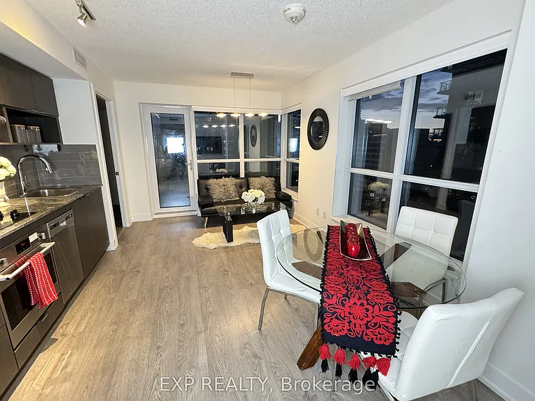 7 Mabelle Ave #804 — Photo 10